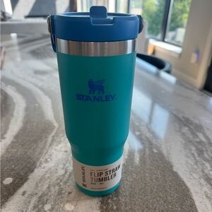 Stanley Aquamarine 30oz Flipstraw Tumbler